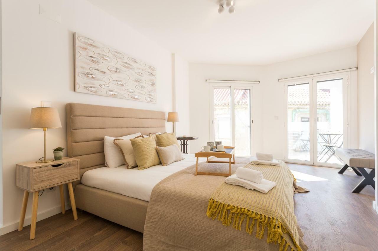 Alfama Lounge Three-Bedroom Apartment W/ River View And Parking - By Lu Holidays Lisbon Exterior photo