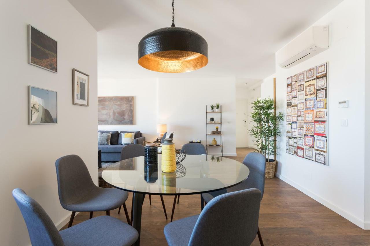 Alfama Lounge Three-Bedroom Apartment W/ River View And Parking - By Lu Holidays Lisbon Exterior photo