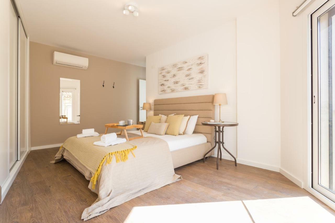 Alfama Lounge Three-Bedroom Apartment W/ River View And Parking - By Lu Holidays Lisbon Exterior photo